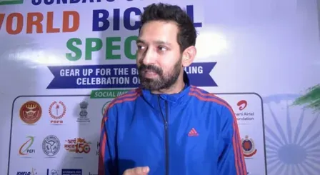 विक्रांत मैसी 'फिट इंडिया संडे ऑन साइकिल' में शामिल, बोले- साइकिल ही प्रदूषण का असली समाधान