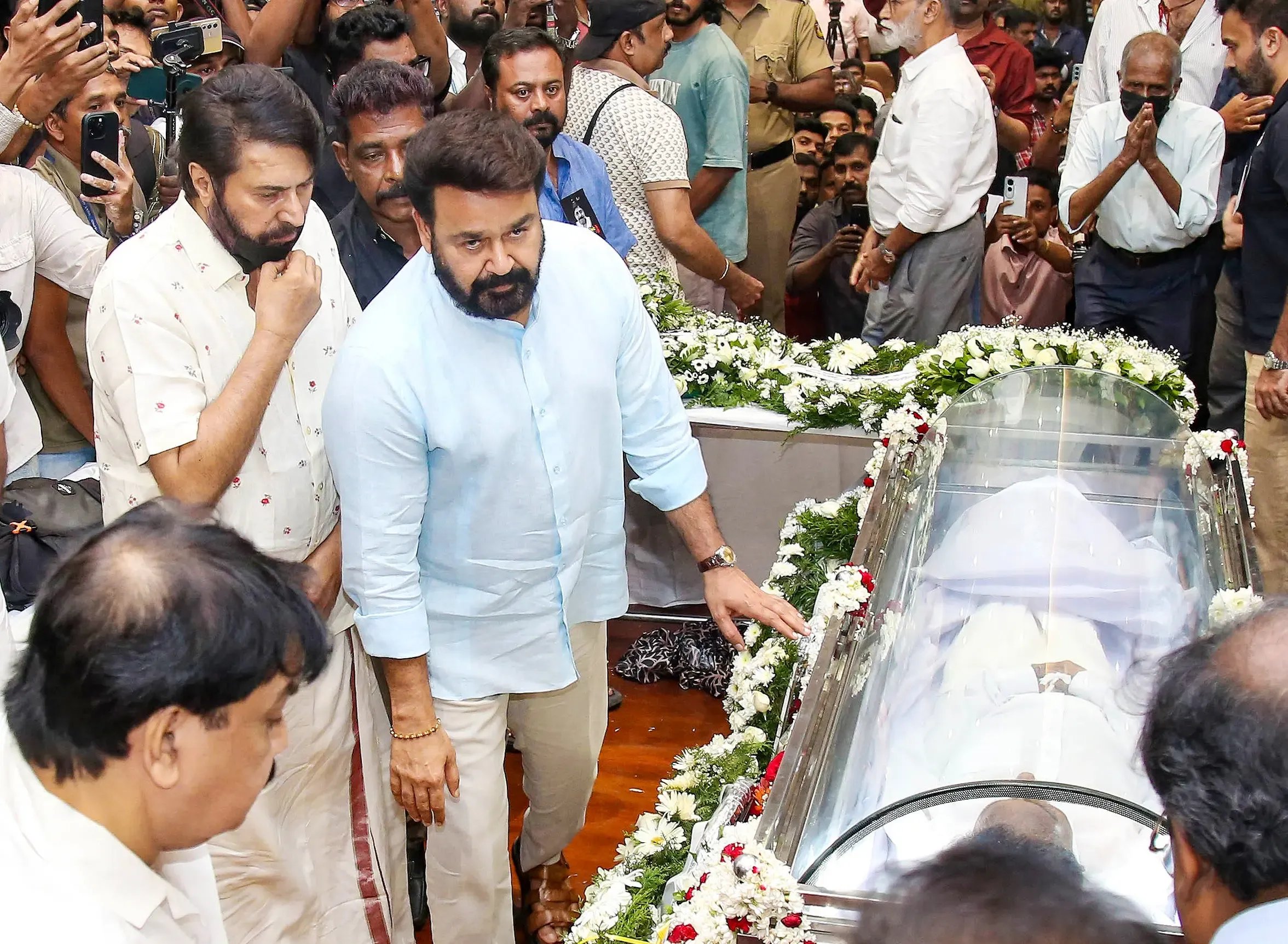 Did Superstar Mohanlal’s Mother Shantakumari Amma Pass Away in Kochi?