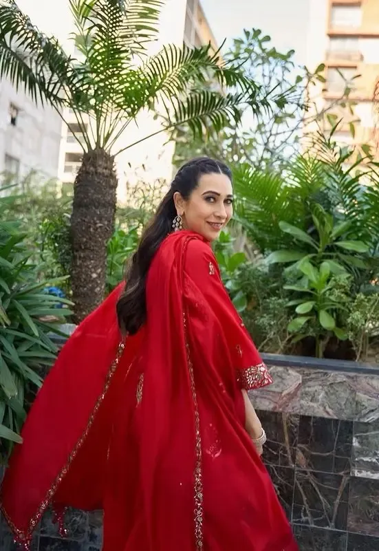 क्या <b>प्रिया सचदेवा</b> को मिलेंगे <b>करिश्मा कपूर</b> और <b>संजय</b> के तलाक से जुड़े गोपनीय दस्तावेज?