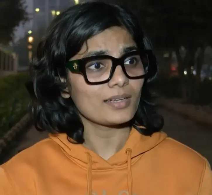 क्या सुप्रीम कोर्ट से मिली नेहा सिंह राठौर को राहत ने न्याय व्यवस्था पर भरोसा कायम किया?