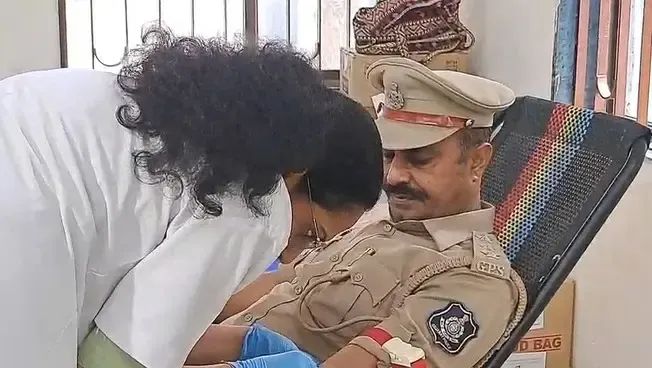 How Did Surat Police Celebrate PM Modi's 75th Birthday with a Blood Donation Drive?