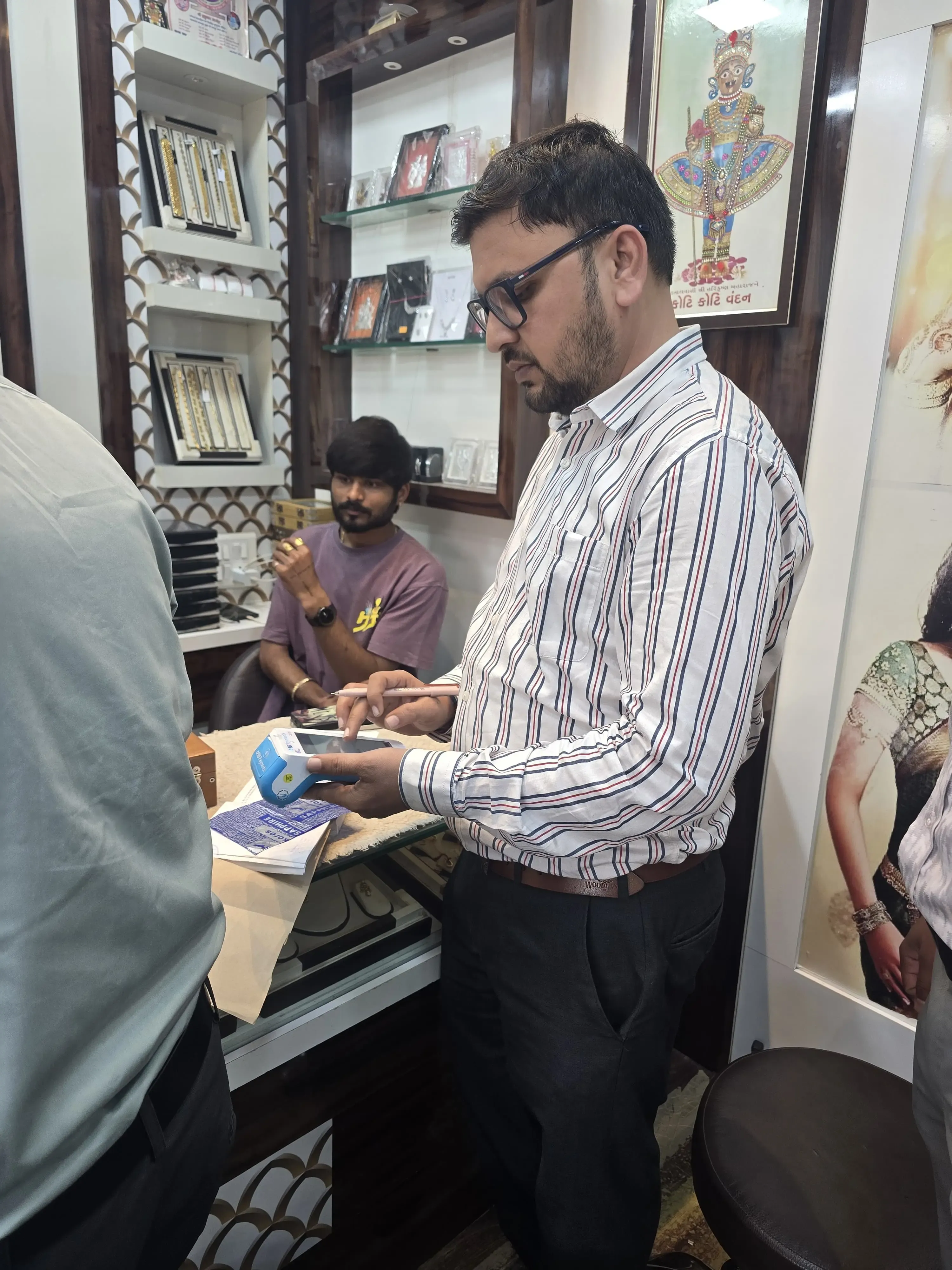 What Were the Findings of the Surprise Inspections at Gold and Silver Shops in Gujarat?