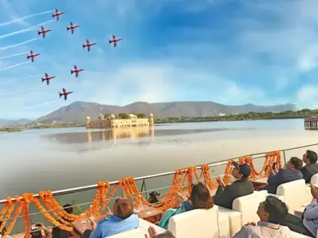 How Did Surya Kiran and Sarang Teams Captivate Jaipur with Their Aerobatic Show?