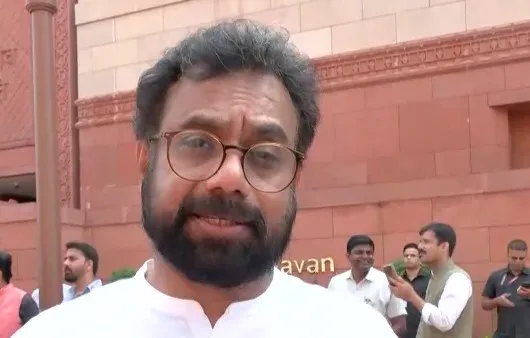 राज्यसभा में 'लुंगी वाला' विवाद: भाजपा सांसद सुष्मिता देव पर विशेषाधिकार नोटिस, विपक्ष एकजुट
