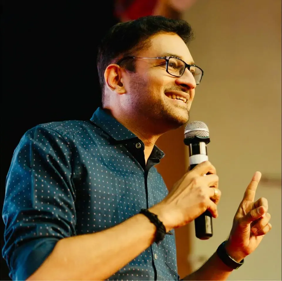 Did Suspended IAS Officer Prasanth Criticize Kerala Chief Secretary Over Transfer Orders?