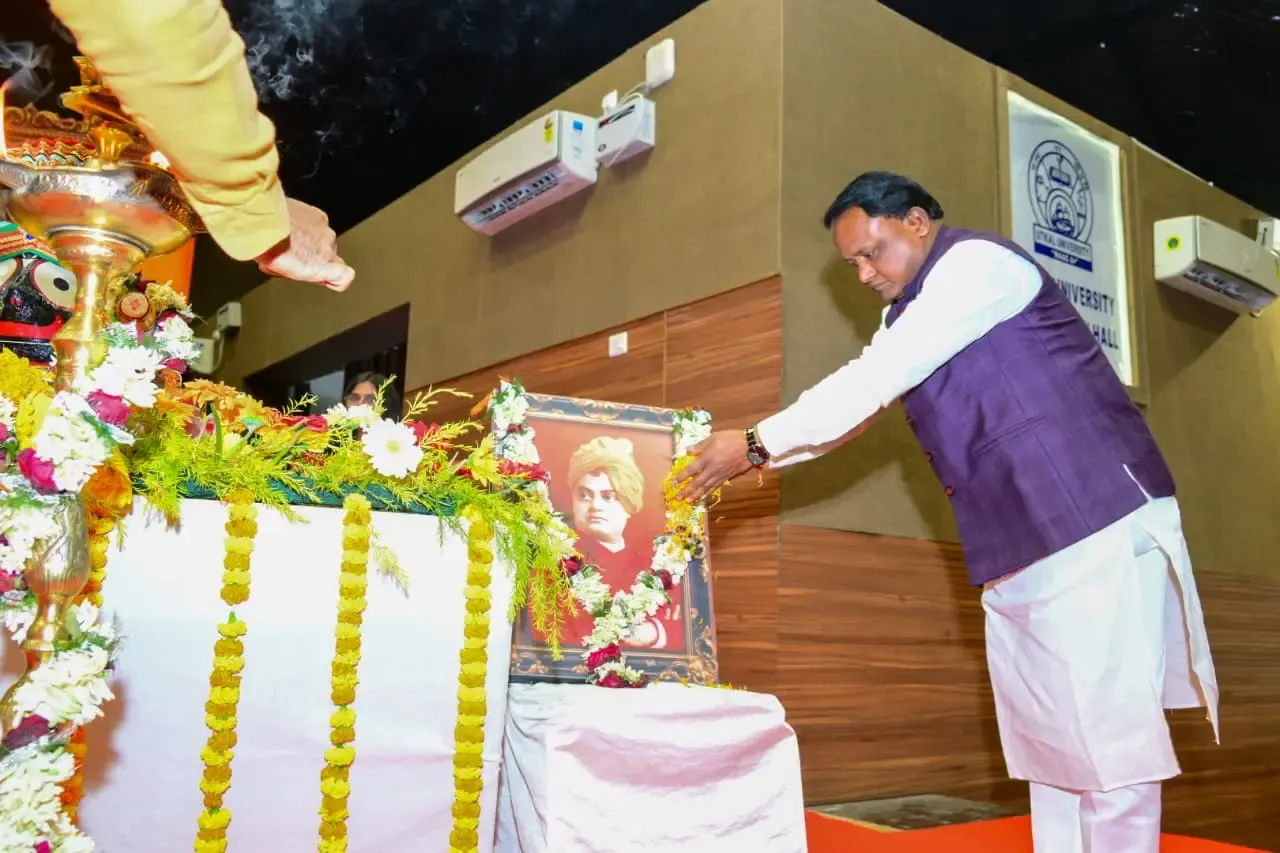 How Did Swami Vivekananda Become a Beacon of Moral Values?