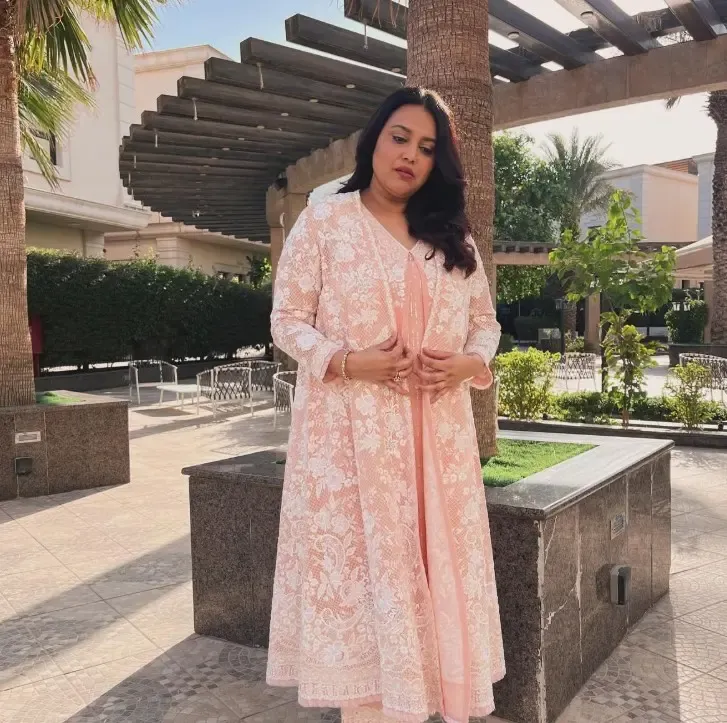 क्या स्वरा भास्कर के पति फहाद अहमद ने अस्पताल में भर्ती अपने पिता के लिए कामना की?