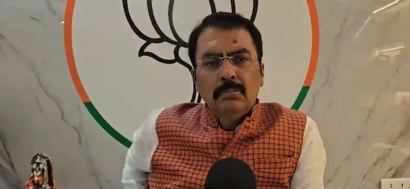 'इंडिया' गठबंधन की बैठक पर एनडीए का तंज: 'स्वार्थ की राजनीति, सब बिखर गए'