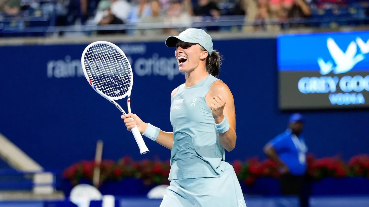 Swiatek beats Svitolina, Rybakina downs Gauff to set Toronto final