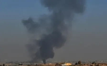 Syria Halts Vital Border Crossing Amid Israeli Threats