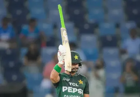 टी20 क्रिकेट में पाकिस्तानी बल्लेबाज के नाम अनूठा कारनामा