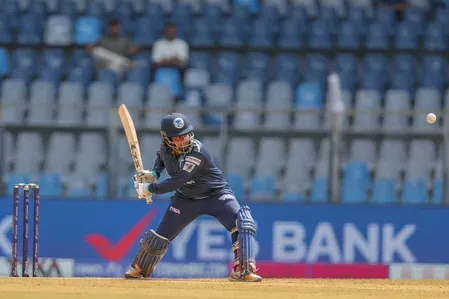 T20 Mumbai Women's League: Mansi Patil's 55 powers Sky Risers to first win