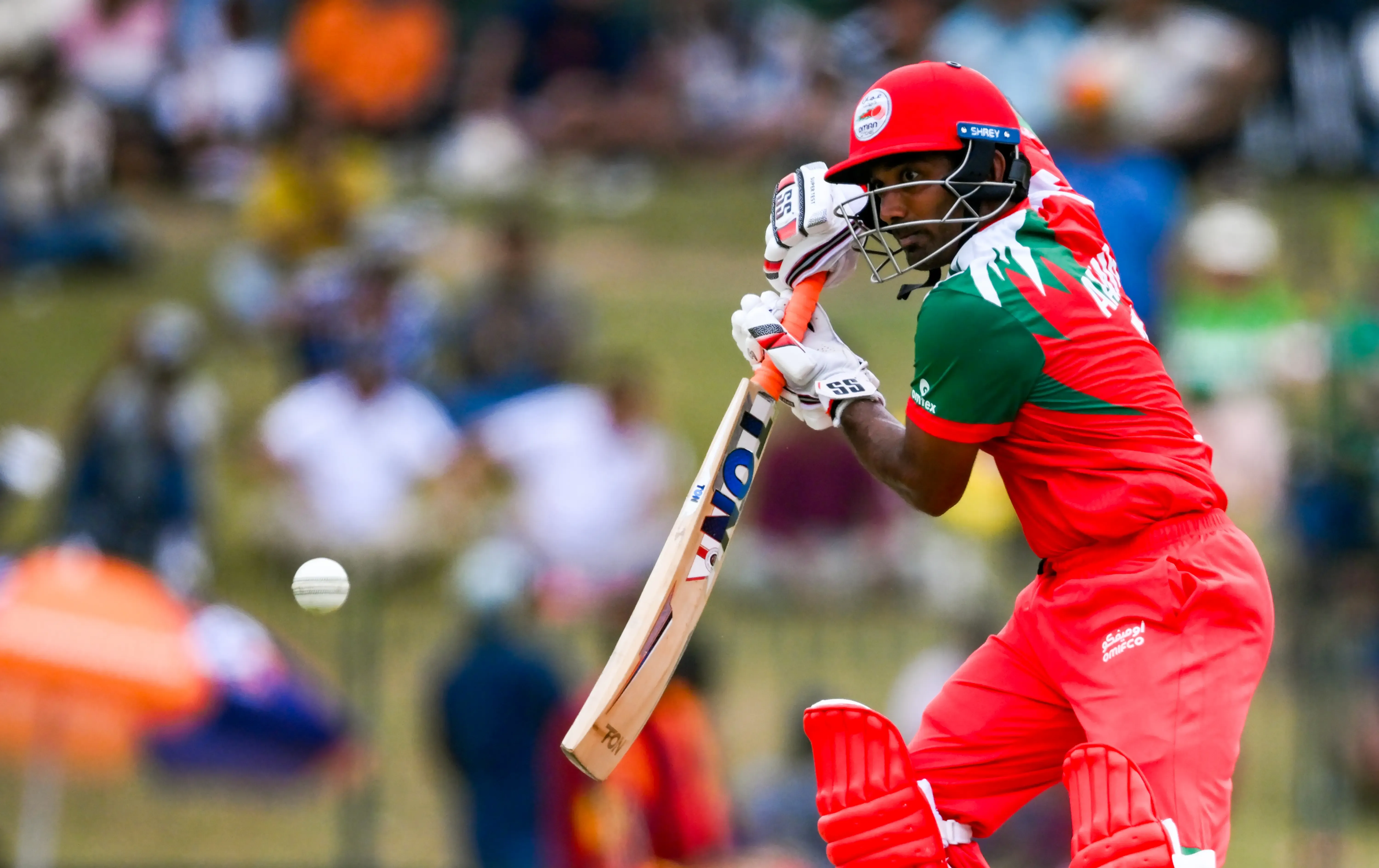 Did Aamir Kaleem Just Make History as the Oldest Player to Score a Half-Century in T20 WC?