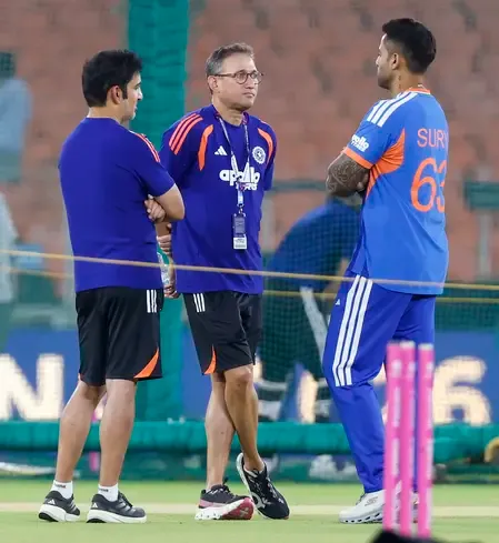 T20 World Cup Final: Suryakumar Downplays Varun's Form Concerns