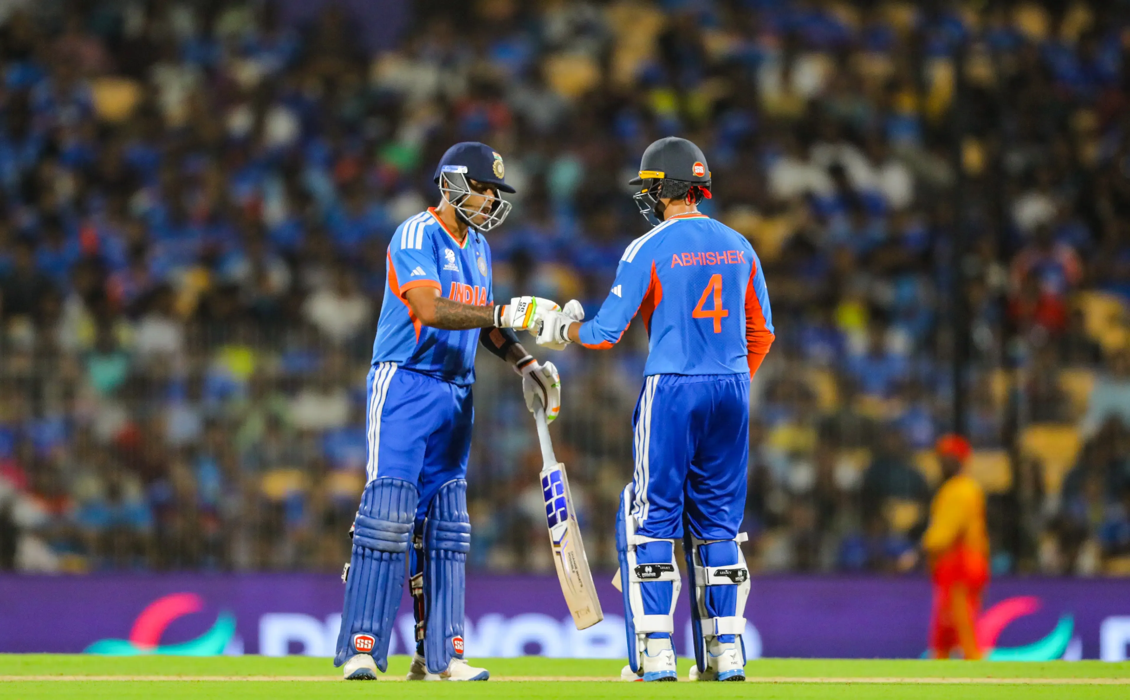 टी20 वर्ल्ड कप: पंड्या की तूफानी फिफ्टी से भारत ने जिम्बाब्वे को दिया 256 रन का लक्ष्य