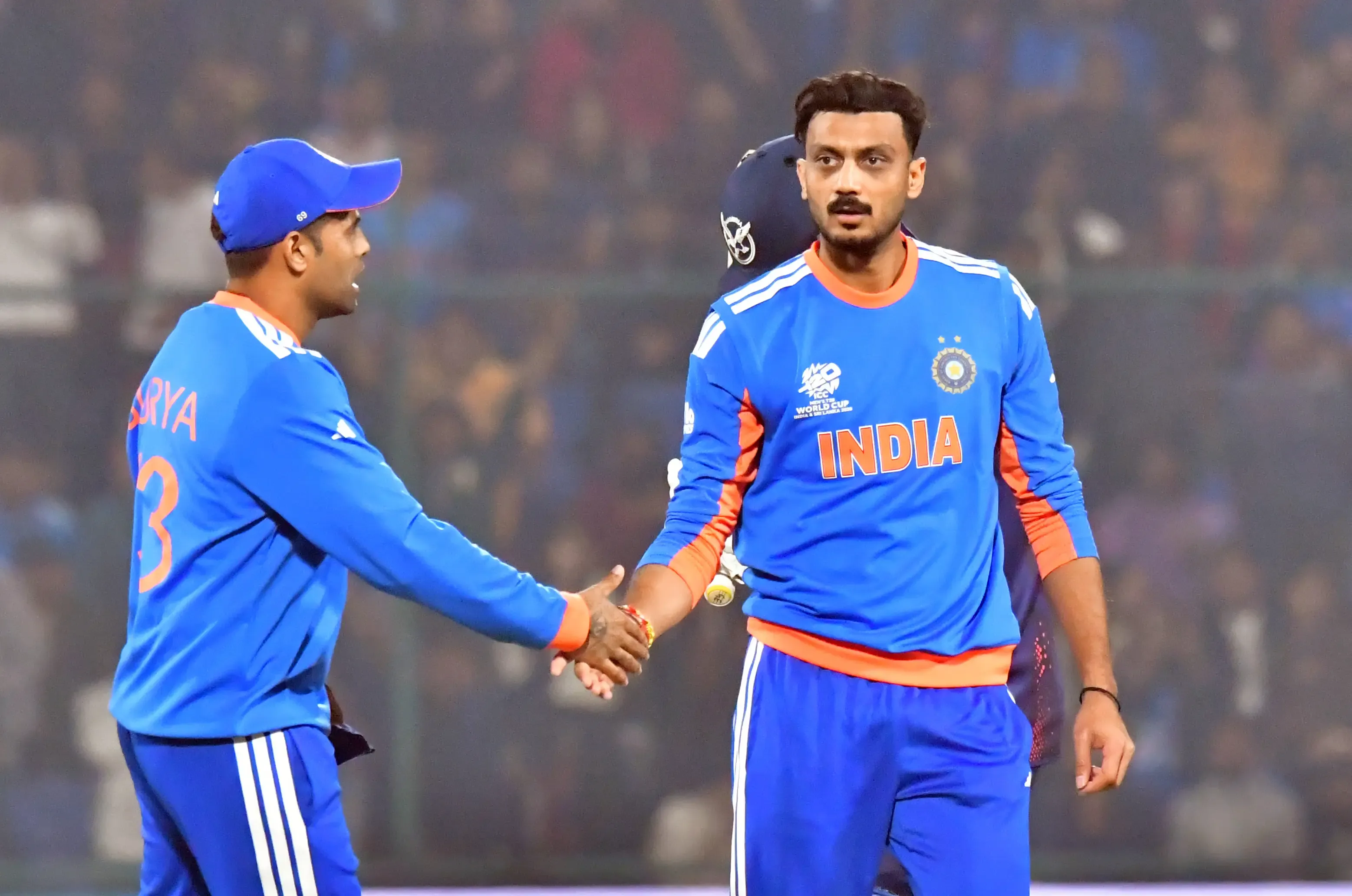 टी20 वर्ल्ड कप: अक्षर पटेल को प्लेइंग इलेवन से बाहर करने का कारण क्या है? सहायक कोच ने किया खुलासा