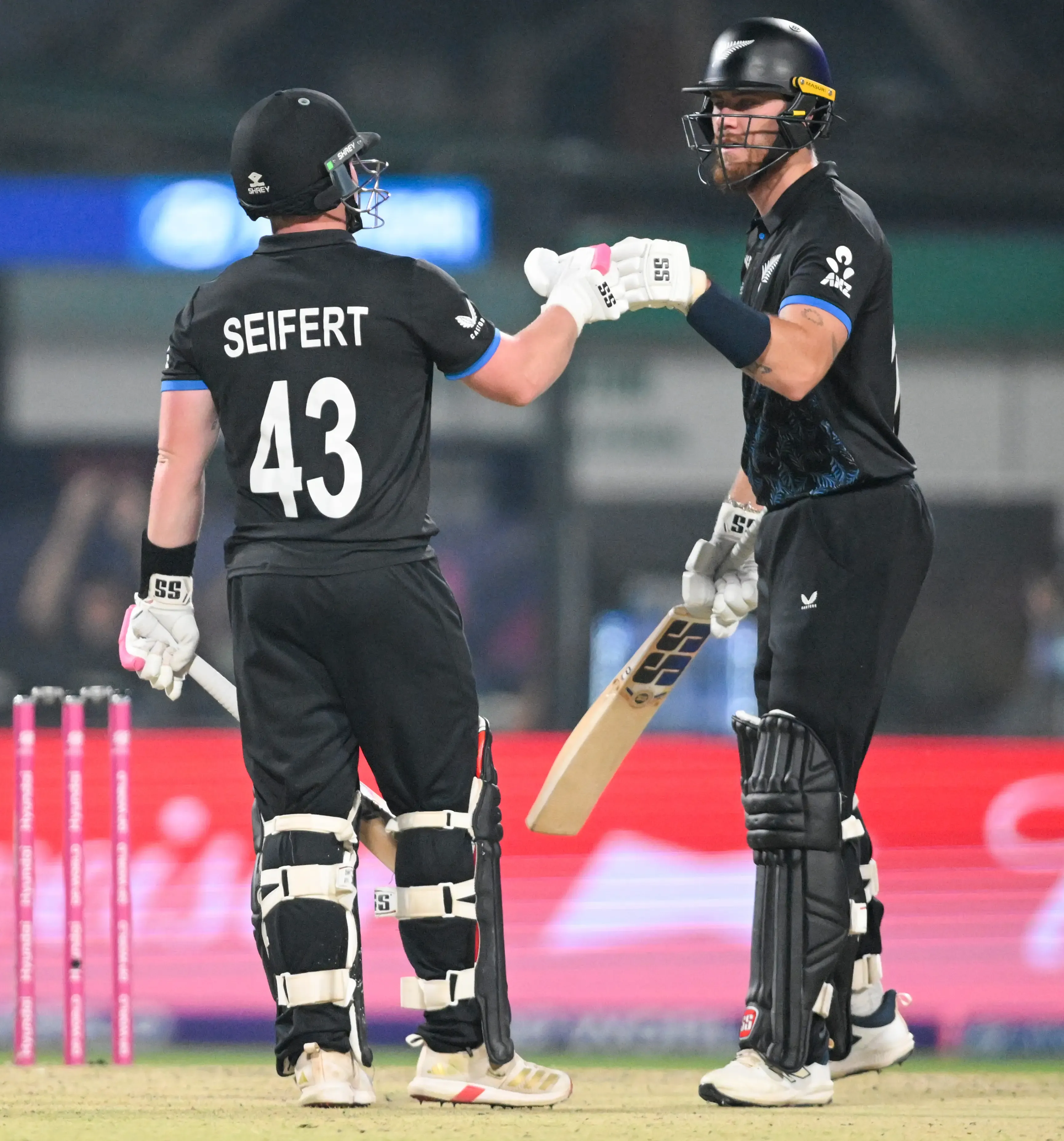 टी20 वर्ल्ड कप: एलन और साइफर्ट ने सेमीफाइनल में दक्षिण अफ्रीका को हराया, भारत के खिलाफ क्या है उनका रिकॉर्ड?