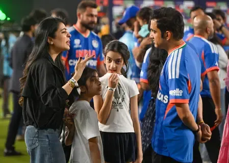 टी20 वर्ल्ड कप:  दिल्ली एयरपोर्ट पर हुआ हेड कोच गौतम गंभीर का जोरदार स्वागत