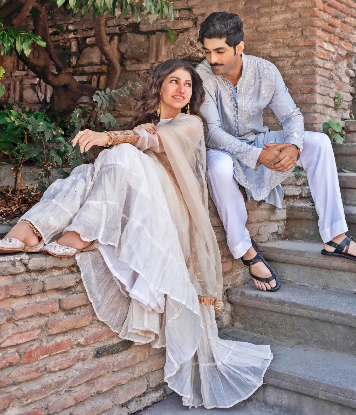 Tulsi Kumar and Taha Shah's New Love Song 'Vekhan Nu' Captivates Fans