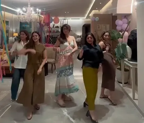Tahira Kashyap Dances to Ayushmann's 'Roop Di Rani' With Girl Gang