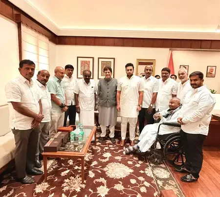 तंबाकू किसानों की समस्याओं पर गोयल-कुमारस्वामी की बैठक, पूर्व पीएम देवेगौड़ा की उपस्थिति में नए बाजारों की तलाश पर जोर 