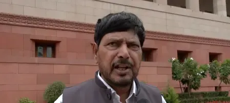 रामदास आठवले का बयान: तमिलनाडु में डीएमके की सरकार को गिराना है