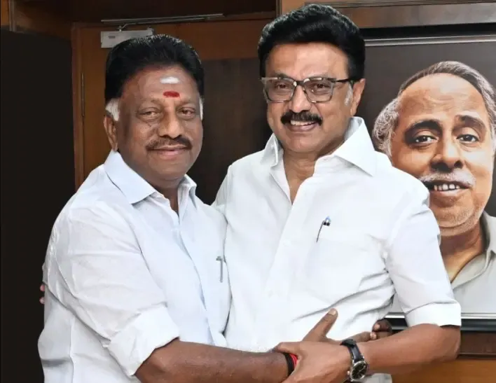 पन्नीरसेल्वम का डीएमके में स्वागत: स्टालिन ने किया ऐलान