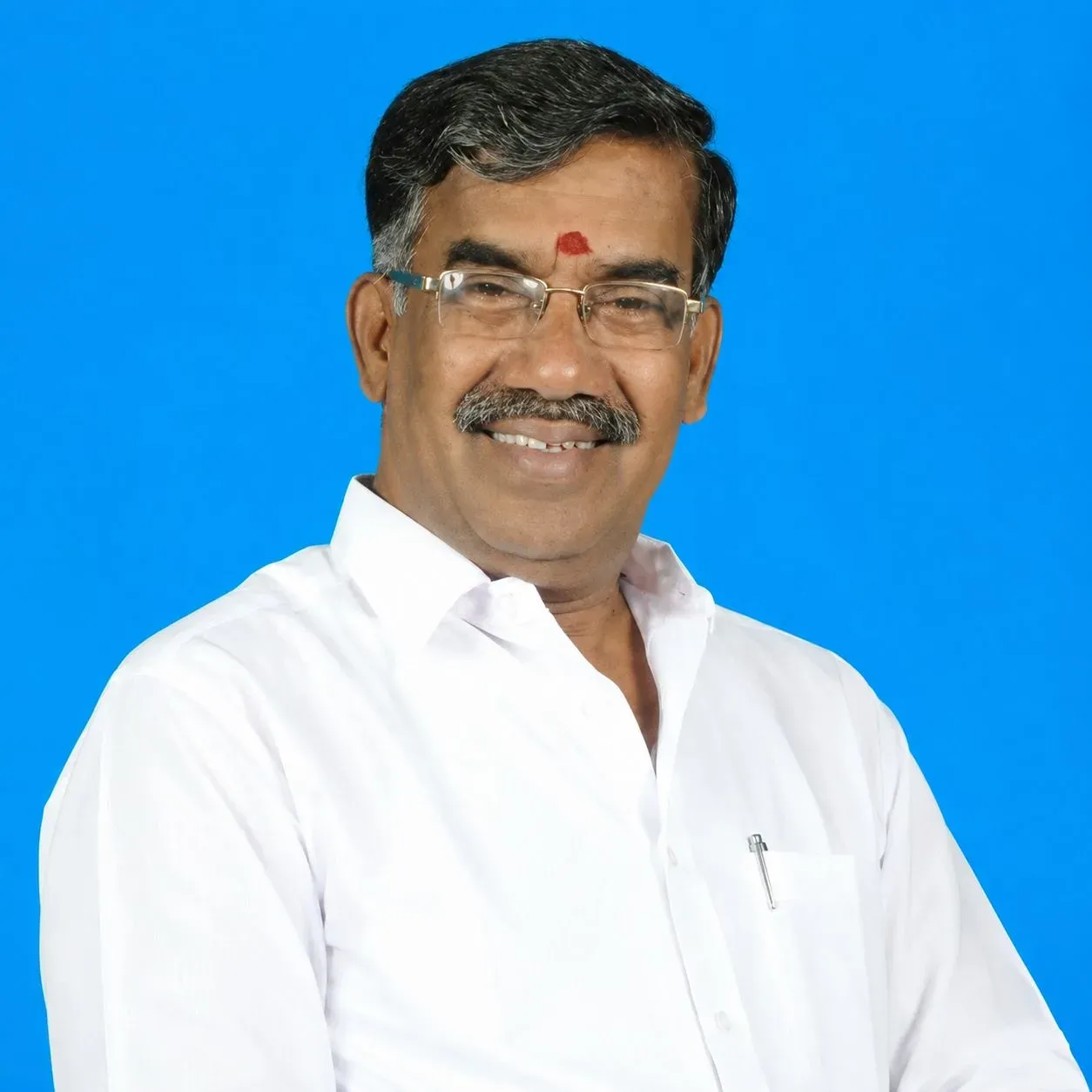 वेल्लामंडी नटराजन टीवीके में शामिल: एआईएडीएमके को एक और बड़ा झटका, जयललिता के बाद पार्टी टूटने का दिया हवाला
