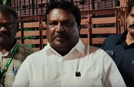 तमिलनाडु : उलुंदुरपेट्टई टोल गेट पर परिवहन मंत्री शिवशंकर का औचक निरीक्षण