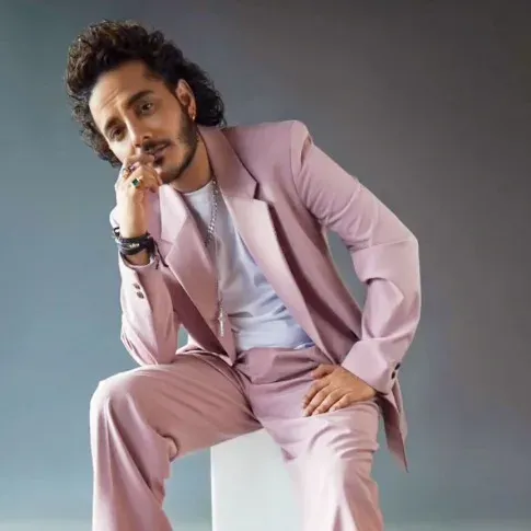 तनिष्क बागची का खुलासा: 'सैयारा' हिट के बावजूद कमाई शून्य, YRF बोला- 'कॉन्ट्रैक्ट के मुताबिक पूरा भुगतान'