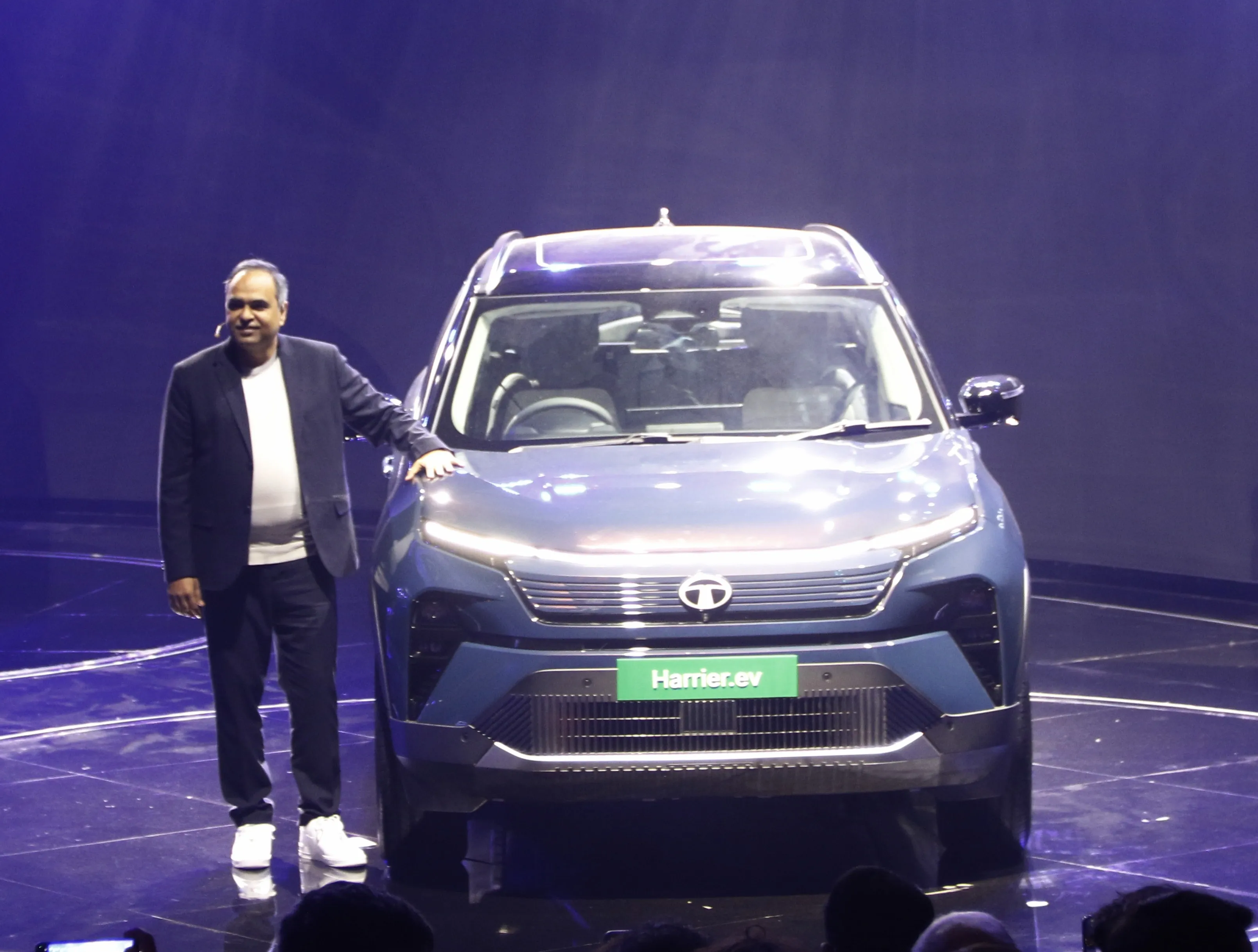 Has Tata Motors' Net Profit Plummeted by 51% in Q4?