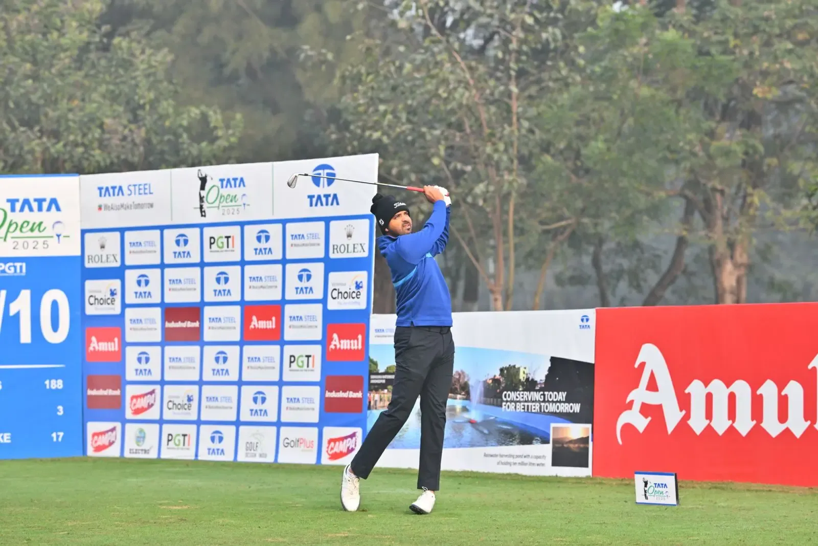 Who are the Day One Leaders at Tata Open 2025?