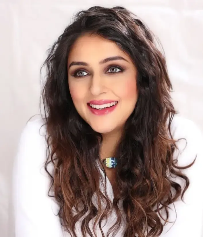 क्या बर्थडे गर्ल आरती ने तीन साल की उम्र में विज्ञापन से शुरुआत की, 17 में मिस इंडिया वर्ल्डवाइड बनीं और 19 में बॉलीवुड में एंट्री की?