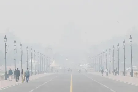 दिल्ली-एनसीआर में एक्यूआई 300 के नीचे; तेज हवाओं से मिली मामूली राहत, कल से छाएगा कोहरा