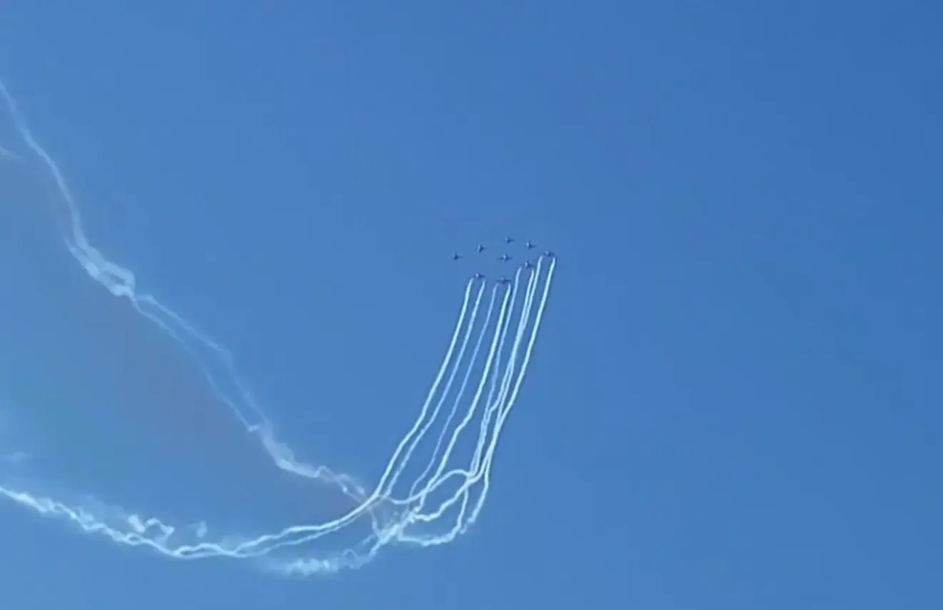 How Did Tejas and Rafale Dazzle at the IAF Flypast Over Brahmaputra?