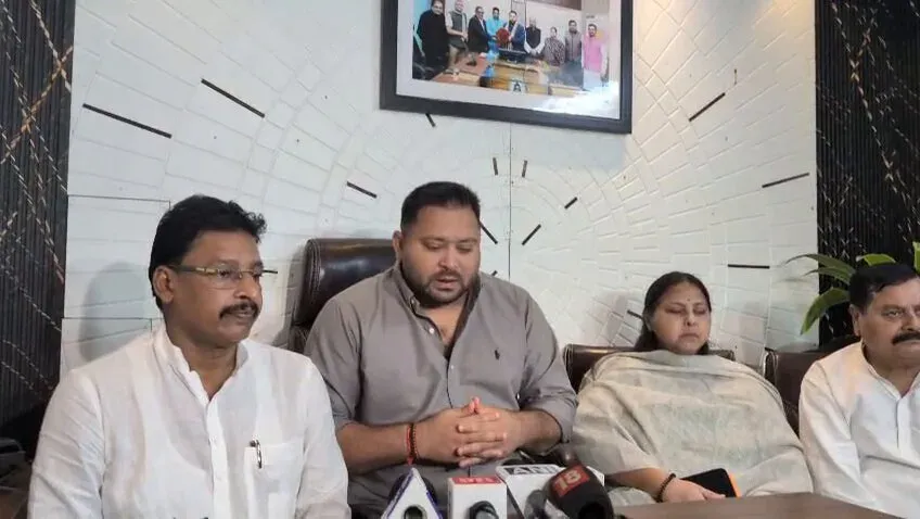 Tejashwi calls massive Raj Bhavan March in Patna on Aug 19