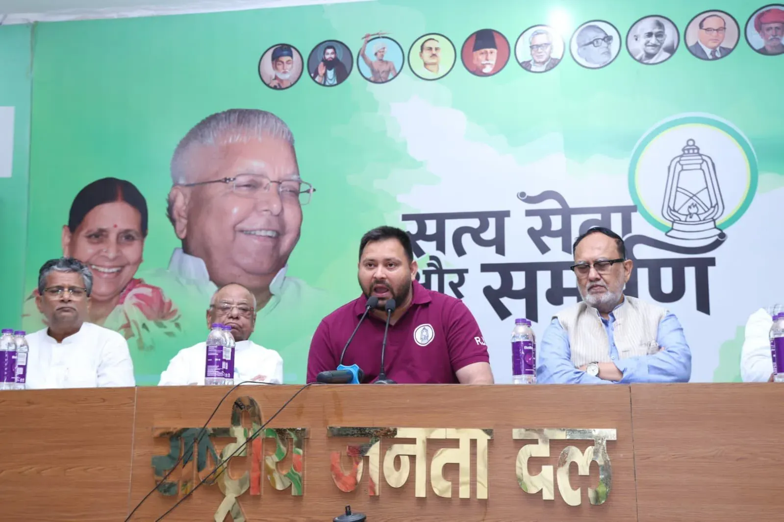 Tejashwi Yadav Chairs RJD Legislature Party Meet on Bihar Governance