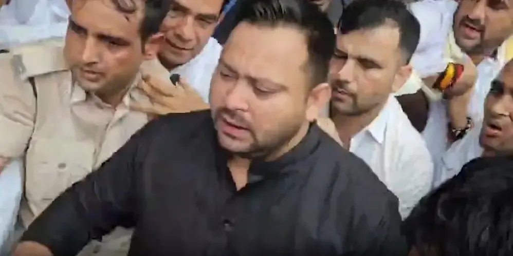 Tejashwi Yadav, Misa Bharti, Mukesh Sahani detained at SIR protest in Patna