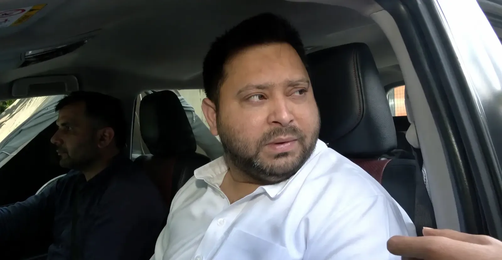 तेजस्वी यादव की मुख्य चुनाव आयुक्त ज्ञानेश कुमार से इस्तीफे की माँग, चुनाव आयोग पर लगाए गंभीर आरोप