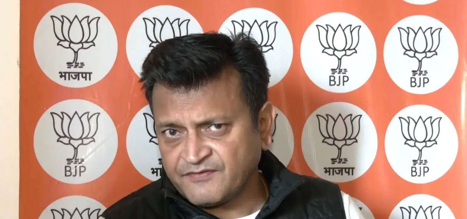 क्या तेजस्वी यादव खुद अदृश्य हैं? भाजपा प्रवक्ता अजय आलोक का राजद पर जवाब