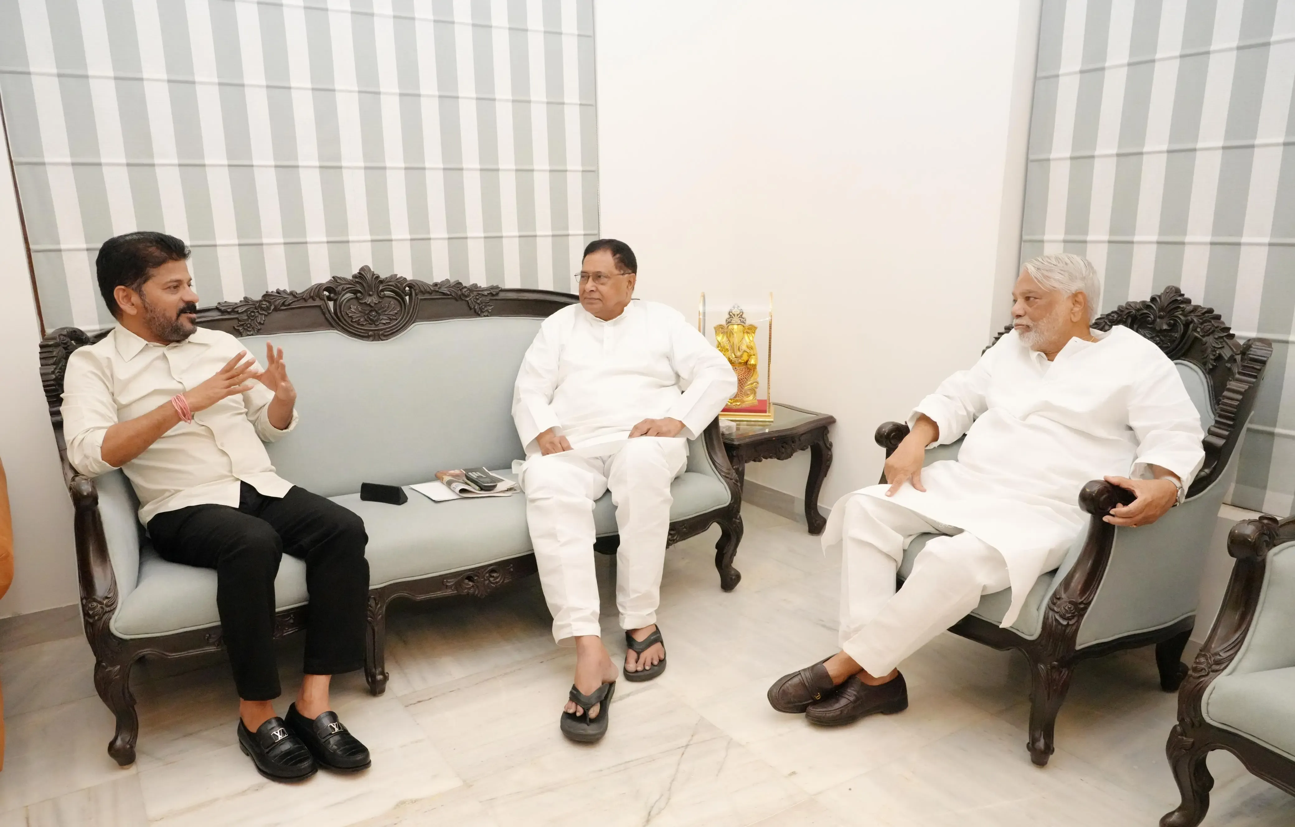 What Did Telangana CM Discuss Regarding Operation Kagar and the Peace Committee's Appeal?