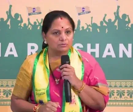कविता का पवन कल्याण पर बड़ा हमला: कोडिकुंटा झील की 10 एकड़ शिकम भूमि खरीद पर रिकॉर्ड में गड़बड़ी का आरोप