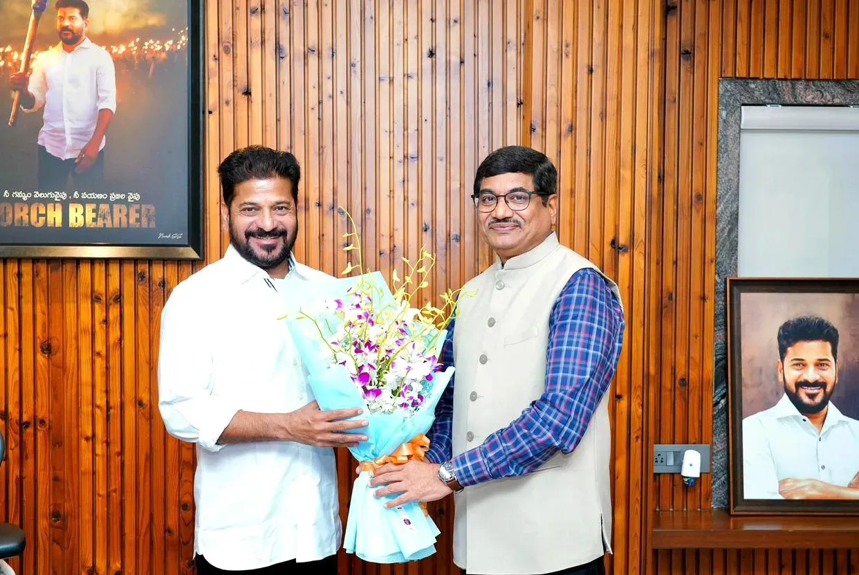 Telangana RTI Commissioners Call on CM Revanth Reddy
