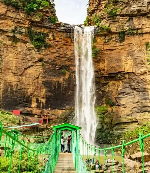 बिहार की पांच अद्भुत जगहें: तेलहर जलप्रपात से तुतला भवानी झरना तक