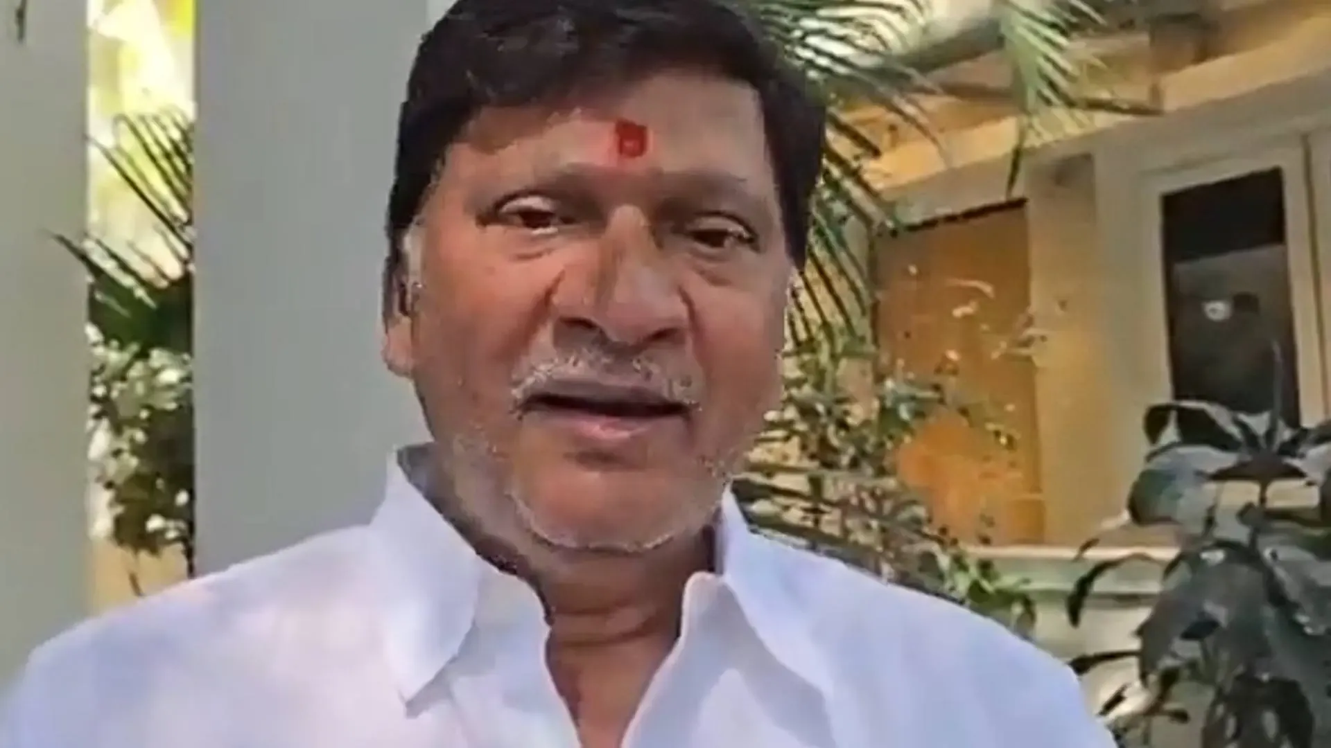 Rajendra Prasad Issues Apology for Remarks on MGR