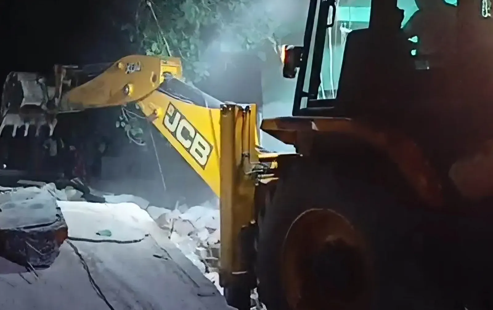 Habra Railway Station anti-encroachment drive sparks tension in North 24 Parganas