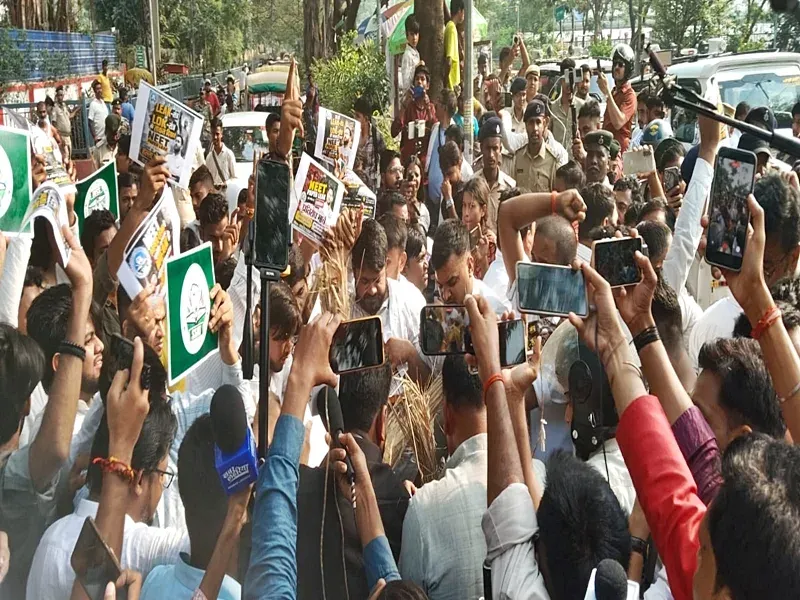 NEET paper leak protest: Patna police halt RJD student wing's march