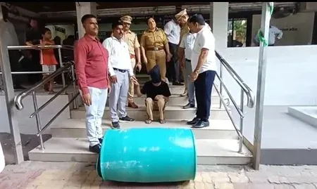 मुंब्रा हत्याकांड: महिला ने पति-भाई संग दोस्त को मारकर ड्रम में छिपाया, नाले से बरामद हुआ शव