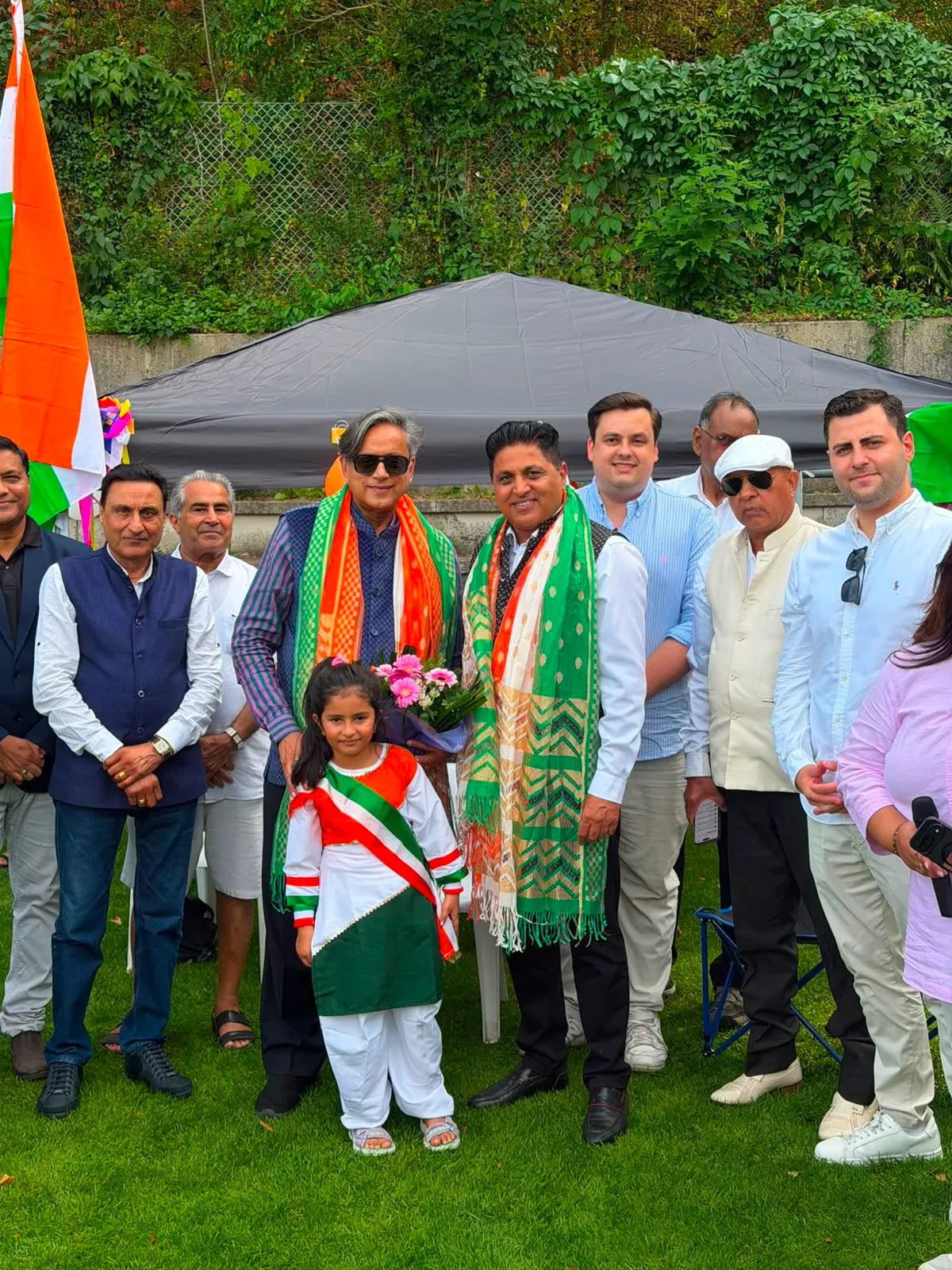 Tharoor Chiefs Indian Independence Day Bash in Hamburg