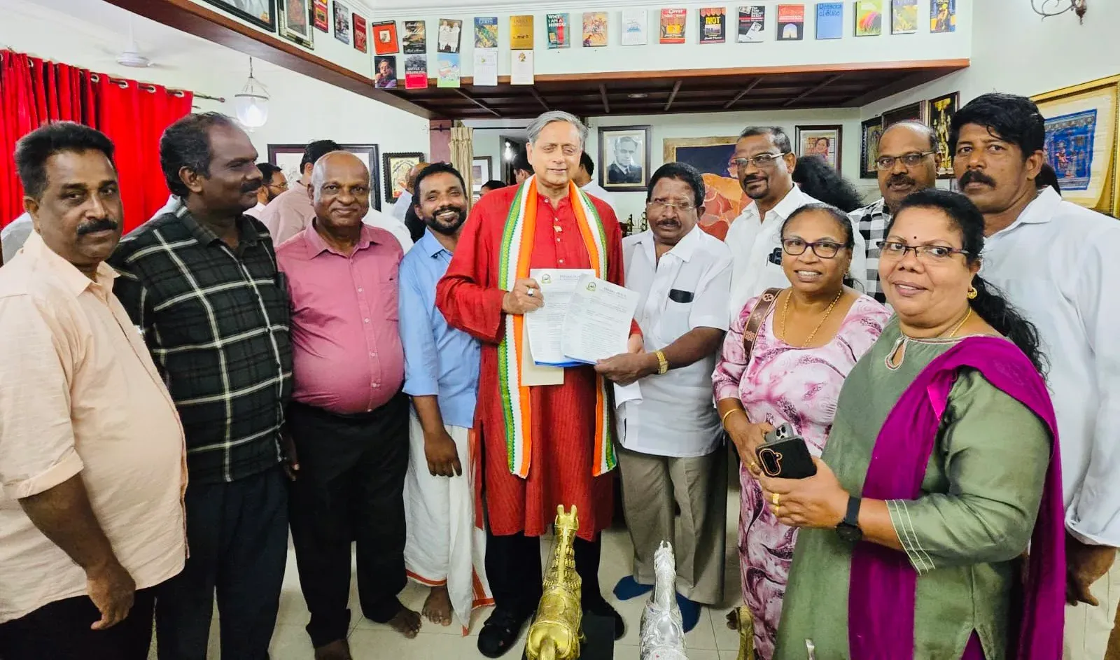 Tharoor Meets 150-175 Constituents Daily for Three Days in Thiruvananthapuram